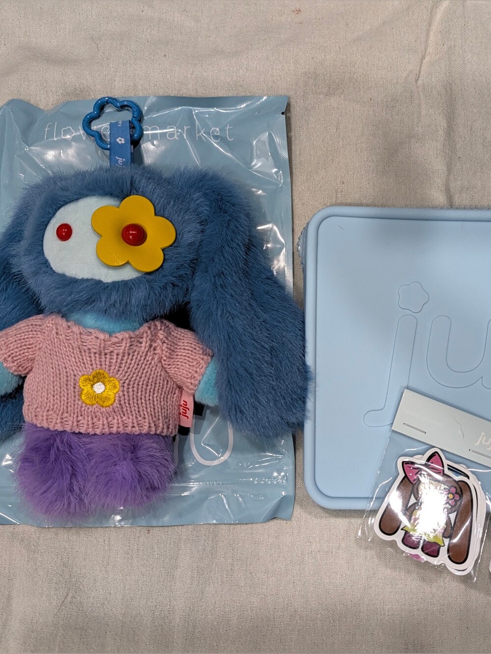 CJ Hendry Flower Market Juju Keychain (Pammy)